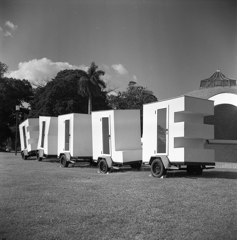 El peso de las palabras - Exile. Trailers, 2012.